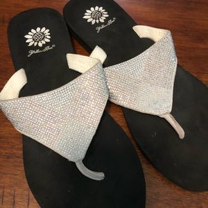 Yellow Box flat flip flops